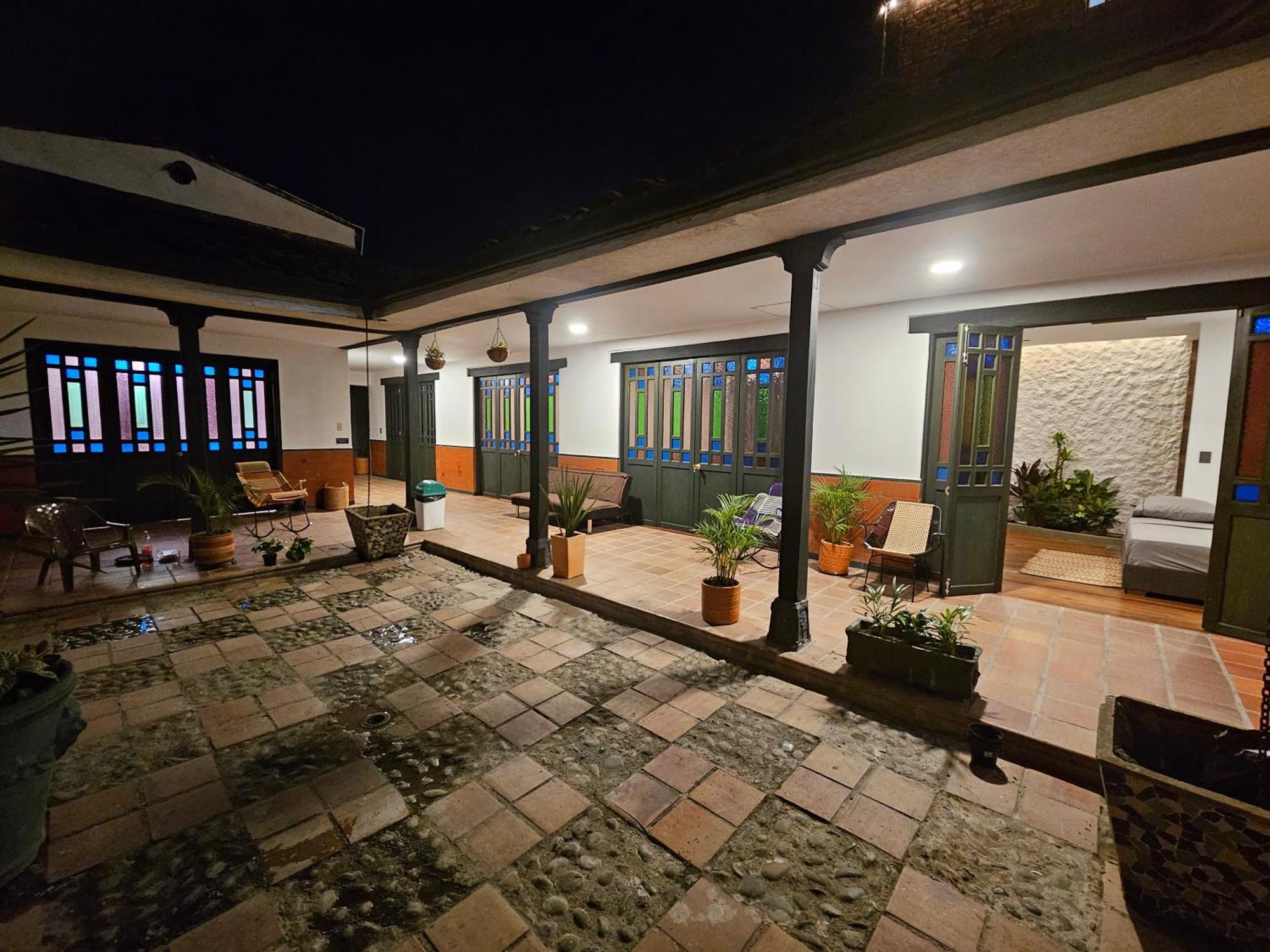 Casa Alba Hotel Cali Buitenkant foto